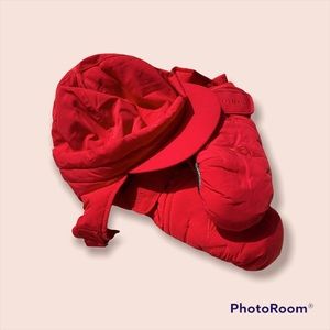 Red Bogner hat and mitts set